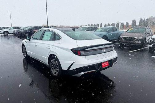 2026 Hyundai SONATA Hybrid SE