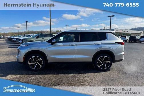 2024 Mitsubishi Outlander SE Black Edition S-AWC