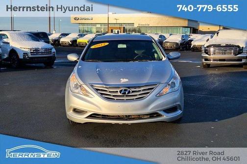 2013 Hyundai SONATA GLS