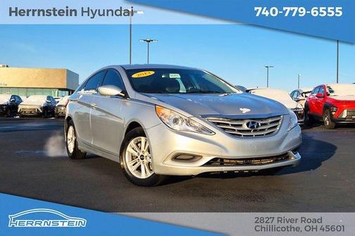 2013 Hyundai SONATA GLS