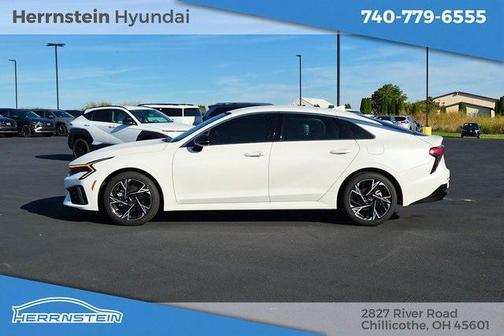 2025 Kia K5 GT-Line