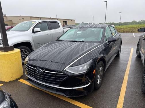2023 Hyundai SONATA SE