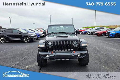 Black Clearcoat 2021 Jeep Gladiator Mojave 4x4