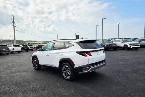 White Pearl 2026 Hyundai TUCSON SEL