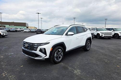 White Pearl 2026 Hyundai TUCSON SEL