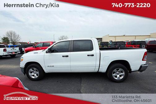 Bright White Clearcoat 2023 RAM 1500 Big Horn/Lone Star
