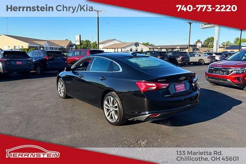 Black Metallic 2021 Chevrolet Malibu LT