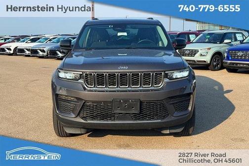 2022 Jeep Grand Cherokee Laredo