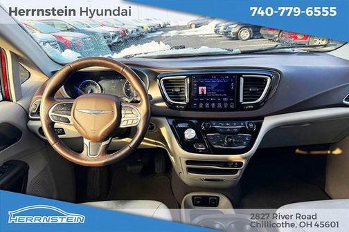 2019 Chrysler Pacifica Touring L