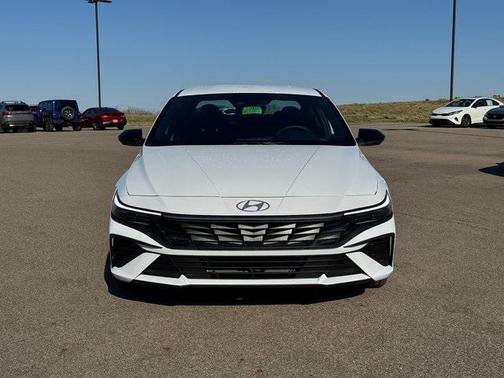 2025 Hyundai ELANTRA HEV SEL Sport