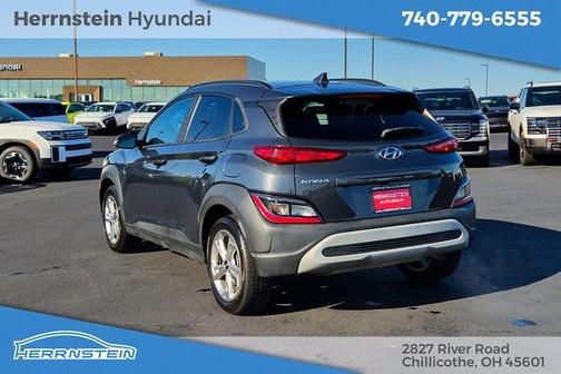 2022 Hyundai KONA SEL