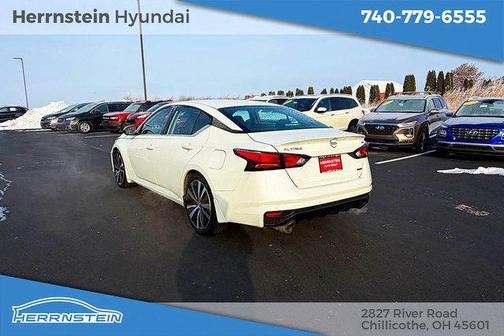 2023 Nissan Altima SR VC-Turbo FWD