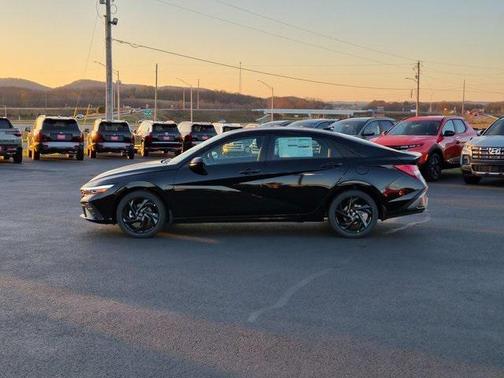 2026 Hyundai ELANTRA Sport