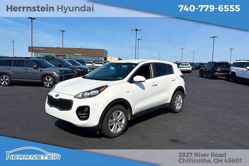 Clear White 2018 Kia Sportage LX