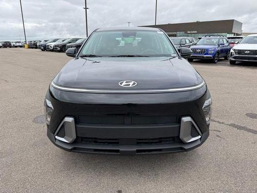 2025 Hyundai KONA SE
