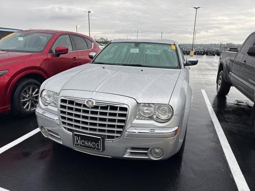 2007 Chrysler 300C Base
