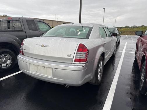 2007 Chrysler 300C Base
