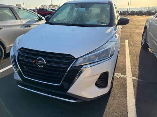 2021 Nissan Kicks S