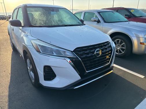 2021 Nissan Kicks S