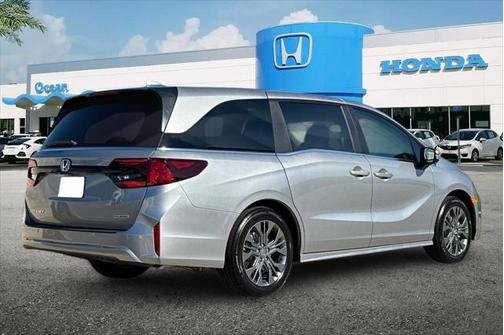 2025 Honda Odyssey Touring