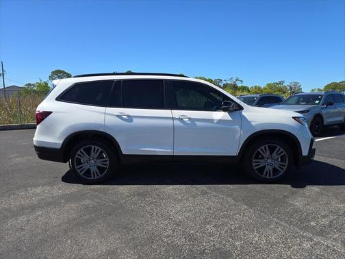 2022 Honda Pilot 2WD Sport