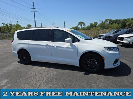 2021 Chrysler Pacifica Touring L