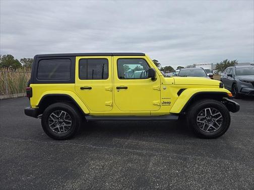 2024 Jeep Wrangler 4-Door Sahara