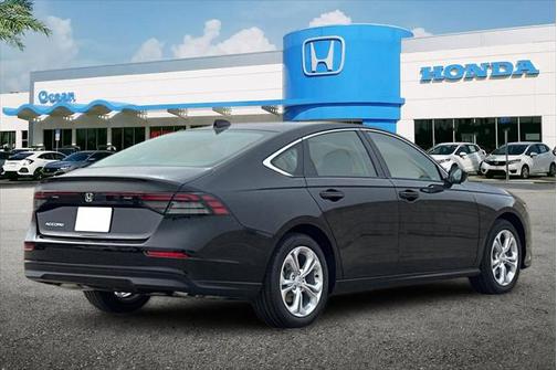 2025 Honda Accord LX 1.5T