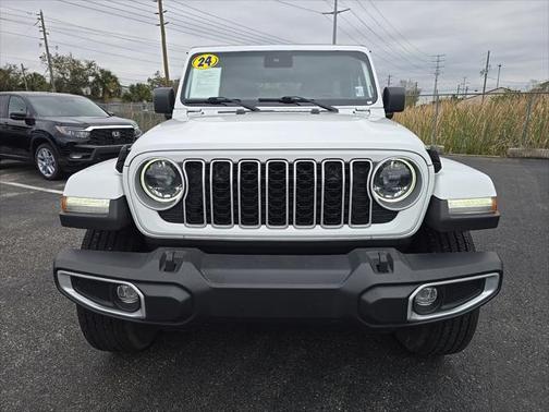 2024 Jeep Wrangler 4-Door Sahara