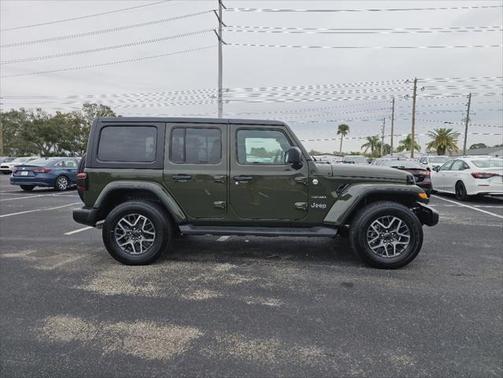 2024 Jeep Wrangler 4-Door Sahara