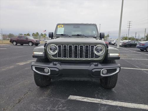 2024 Jeep Wrangler 4-Door Sahara