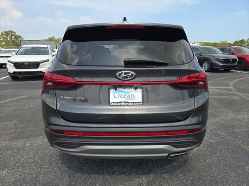 2022 Hyundai SANTA FE SE