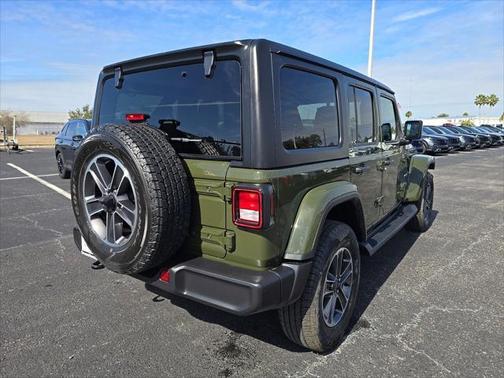 2023 Jeep Wrangler 4-Door Sahara