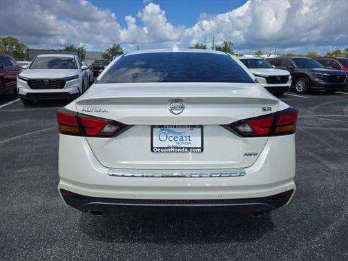 2020 Nissan Altima SR Intelligent AWD