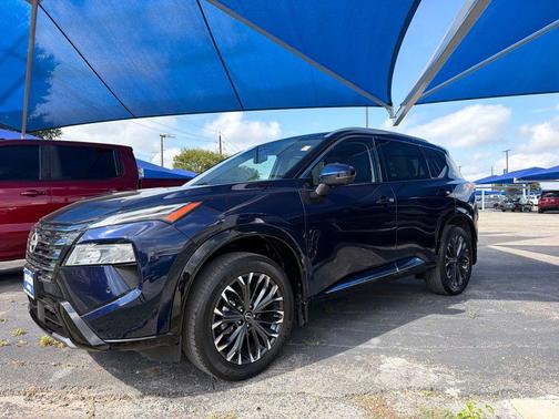 Deep Ocean Blue Pearl 2025 Nissan Rogue Platinum