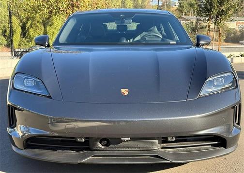 2025 Porsche Taycan