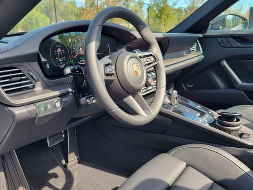 2026 Porsche 911 Carrera GTS