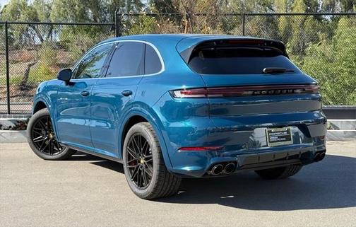 2024 Porsche Cayenne S