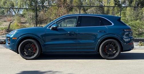 2024 Porsche Cayenne S