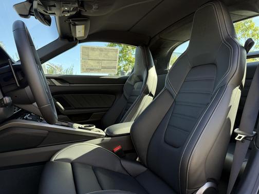 2026 Porsche 911 Targa 4S