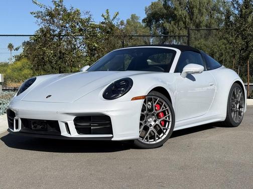 2026 Porsche 911 Targa 4S