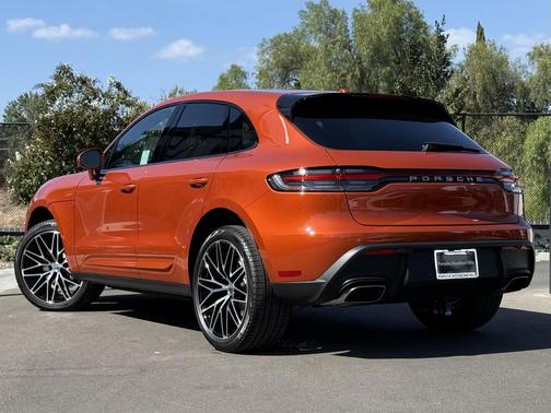 2025 Porsche Macan 