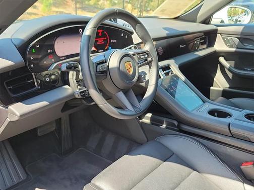 2023 Porsche Taycan