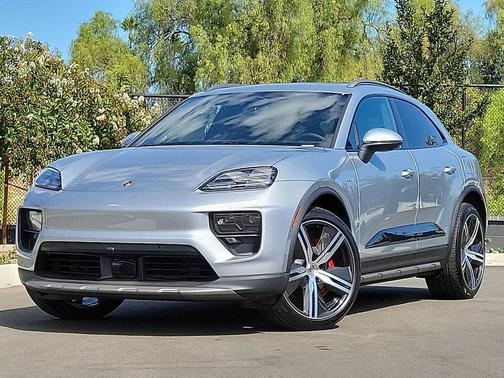 2025 Porsche Macan 4S