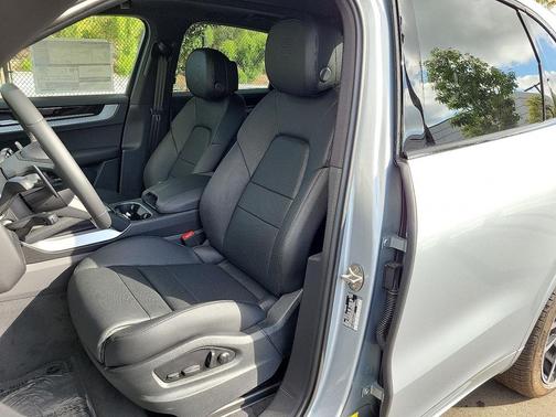 2025 Porsche Cayenne Cayenne