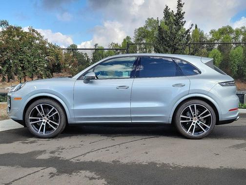 2025 Porsche Cayenne Cayenne