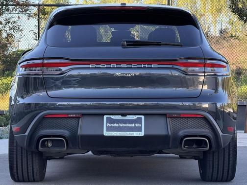 2025 Porsche Macan Loaner