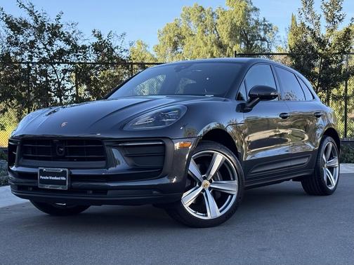 2025 Porsche Macan Loaner