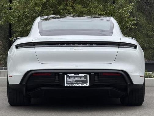 2022 Porsche Taycan