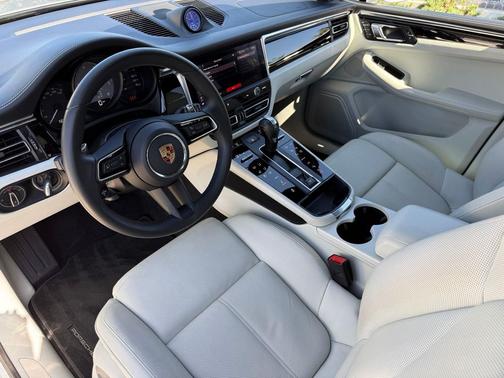 Silver 2023 Porsche Macan Macan